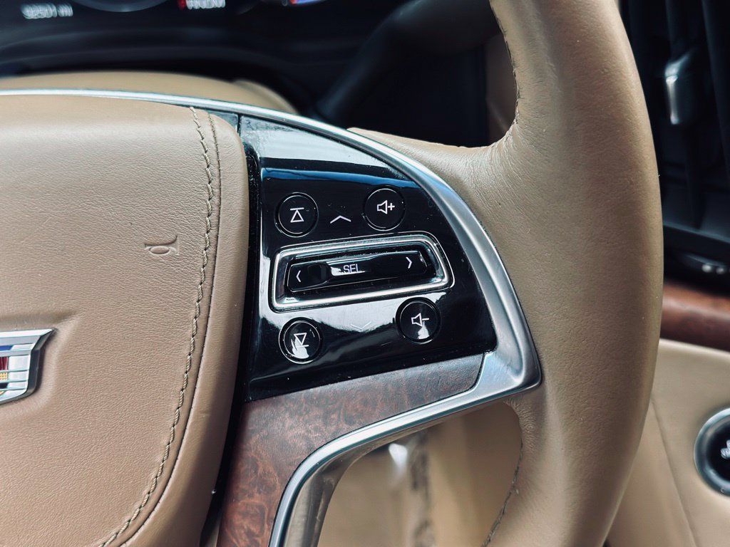 Used 2016 Cadillac Escalade Platinum AWD/4WD image 30