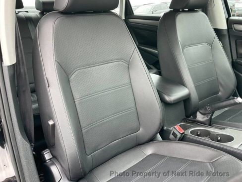 Used 2014 Volkswagen Passat 1.8T SE image 10