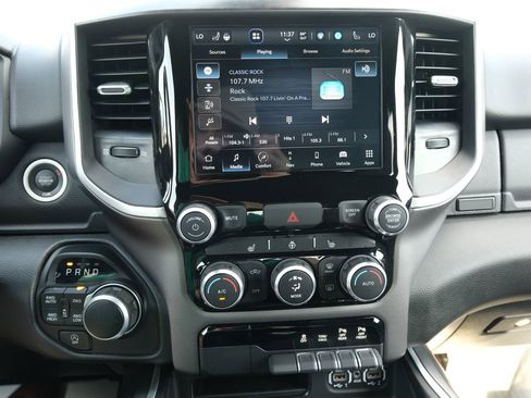 Used 2022 RAM 1500 Big Horn AWD/4WD image 18