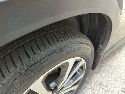 Certified 2023 Subaru Forester Limited image 37