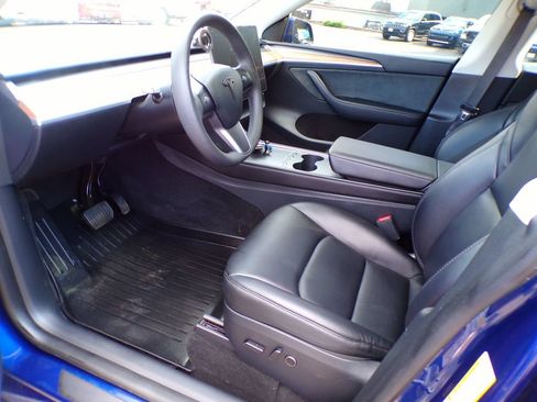 Used 2023 Tesla Model Y Long Range AWD/4WD image 16