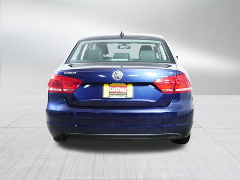 Used 2013 Volkswagen Passat 2.5 SE image 6