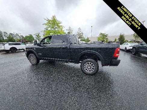 Used 2024 RAM 2500 Limited w/ Safety Group AWD/4WD image 9