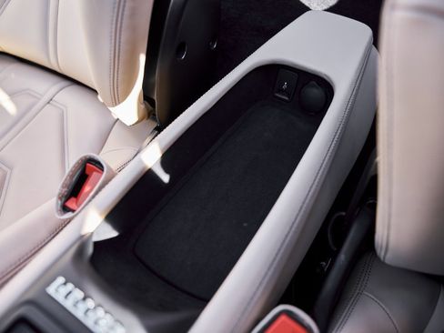 Used 2022 Ferrari F8 Tributo image 72