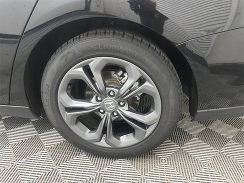 Certified 2023 Honda Accord EX image 19