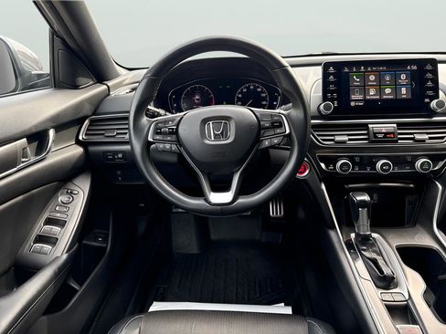 Used 2018 Honda Accord Sport image 21