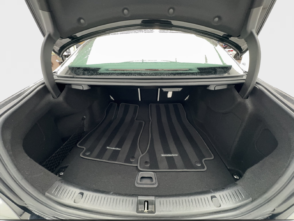Used 2023 Mercedes-Benz E 350 Sedan image 18