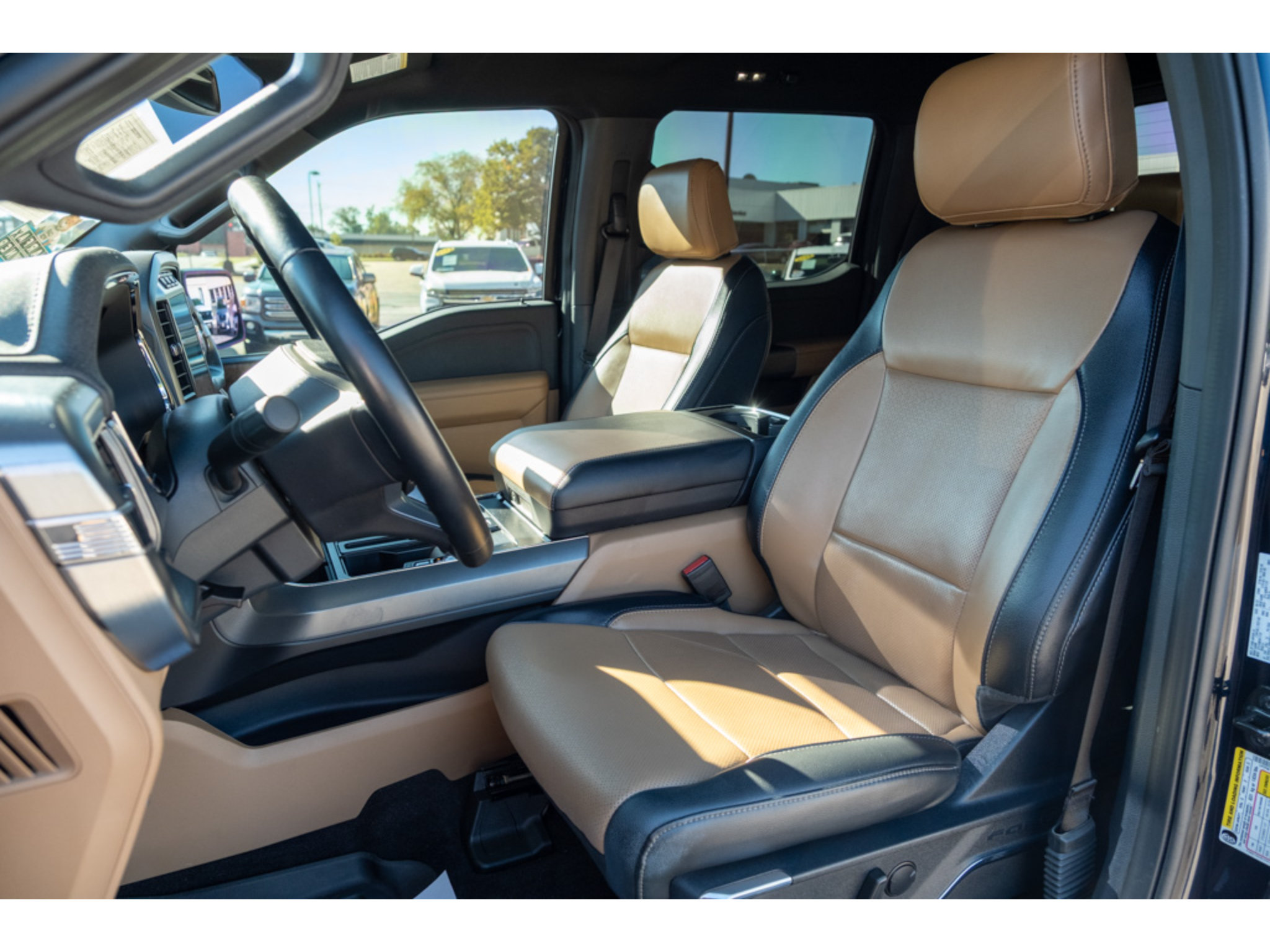 Used 2022 Ford F150 Lariat AWD/4WD image 12