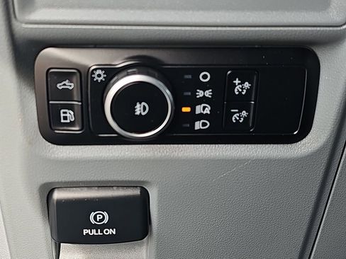 Used 2024 Ford F150 XLT w/ Mobile Office Package image 28