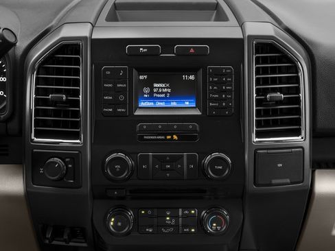 Used 2016 Ford F150 XLT w/ Equipment Group 301A Mid RWD image 10