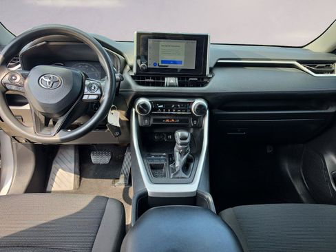 Used 2024 Toyota RAV4 LE FWD image 10