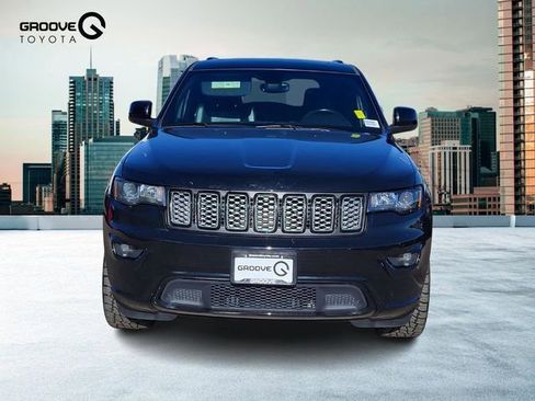 Used 2018 Jeep Grand Cherokee Altitude image 9