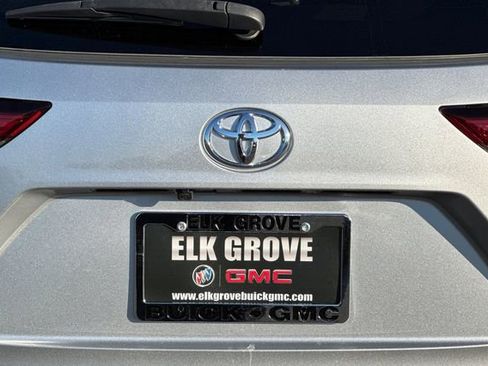 Used 2023 Toyota Highlander LE image 49