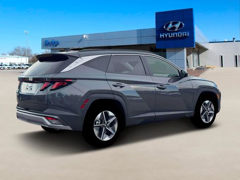New 2026 Hyundai Tucson SEL image 8