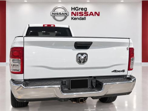 Used 2023 RAM 2500 Tradesman w/ Chrome Appearance Group AWD/4WD image 4