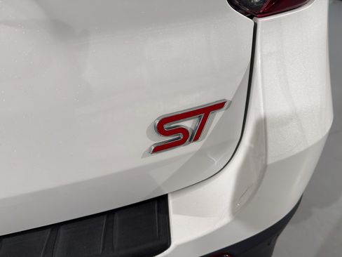 Used 2022 Ford Explorer ST w/ Equipment Group 401A image 8