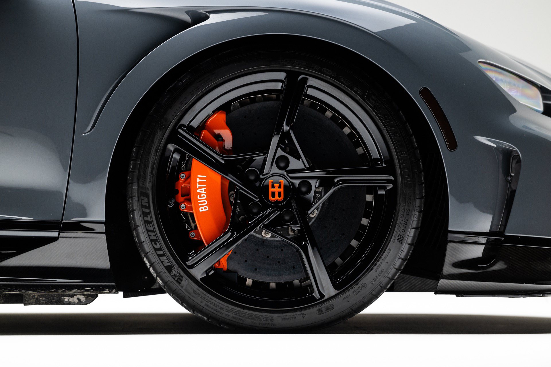 Used 2024 Bugatti Chiron Super Sport AWD/4WD image 48