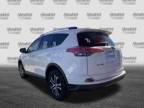 Used 2016 Toyota RAV4 LE image 8
