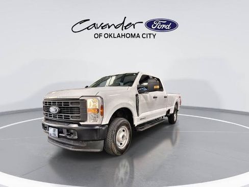 Certified 2025 Ford F250 XL w/ FX4 Off-Road Package AWD/4WD image 4
