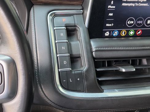 Used 2021 Chevrolet Suburban Z71 AWD/4WD image 22