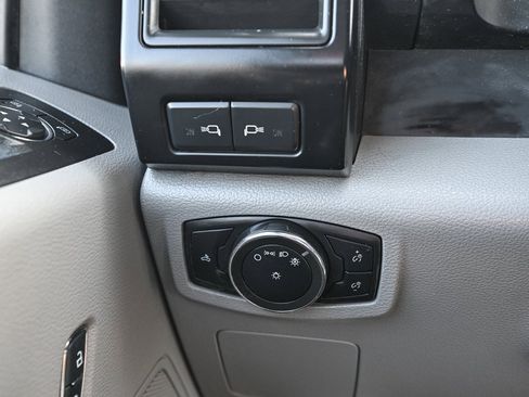 Used 2017 Ford F150 XL w/ Heavy-Duty Payload Package image 30