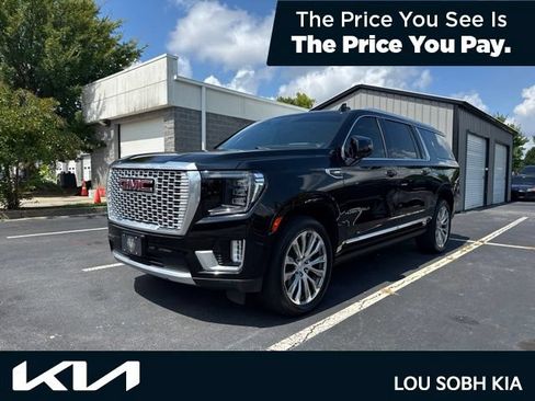 Used 2021 GMC Yukon XL Denali w/ Denali Premium Package AWD/4WD image 1