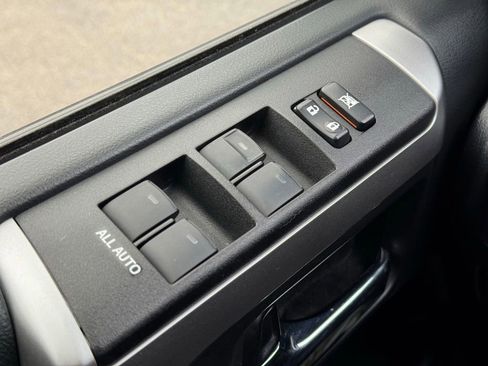 Used 2023 Toyota 4Runner SR5 Premium image 28