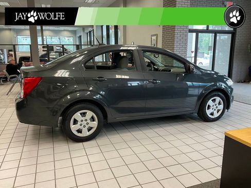 Used 2014 Chevrolet Sonic LS FWD image 6