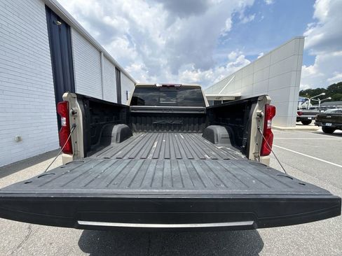 Used 2022 Chevrolet Silverado 1500 ZR2 AWD/4WD image 21