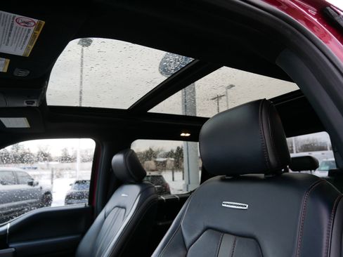 Certified 2022 Ford F350 Platinum w/ FX4 Off-Road Package image 13