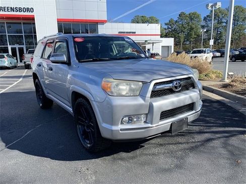 Used 2012 Toyota 4Runner SR5 image 2