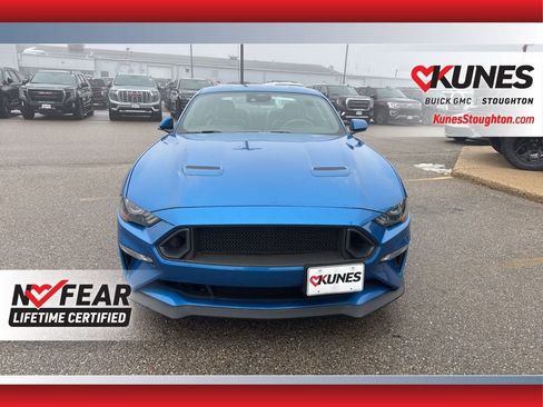 Used 2021 Ford Mustang Premium image 4