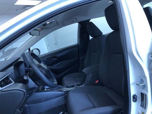 Certified 2025 Toyota Corolla LE image 18