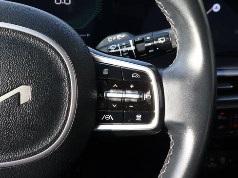 Used 2024 Kia Sorento S image 27