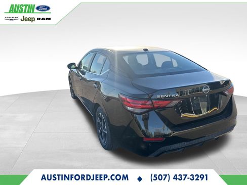 Used 2024 Nissan Sentra SV image 3