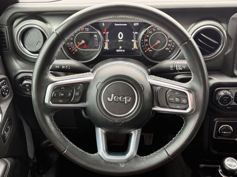 Used 2022 Jeep Gladiator Overland AWD/4WD image 15