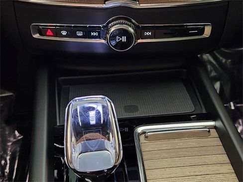 New 2026 Volvo XC60 B5 Core image 19