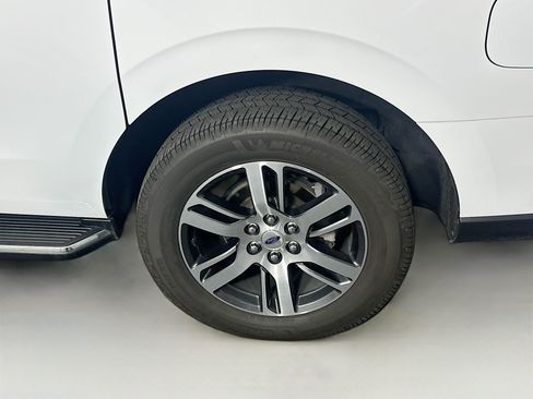 Used 2022 Ford Expedition Max Limited RWD image 11