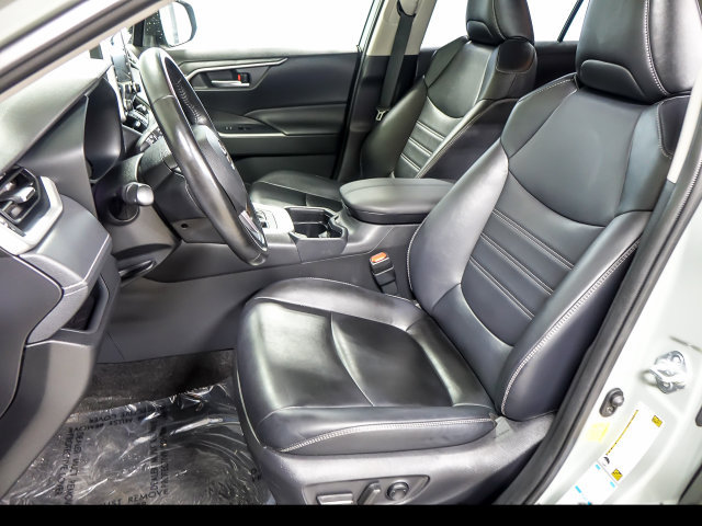 Used 2021 Toyota RAV4 XLE Premium AWD/4WD image 9
