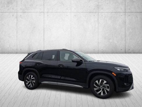 New 2026 Volkswagen Tiguan S image 3