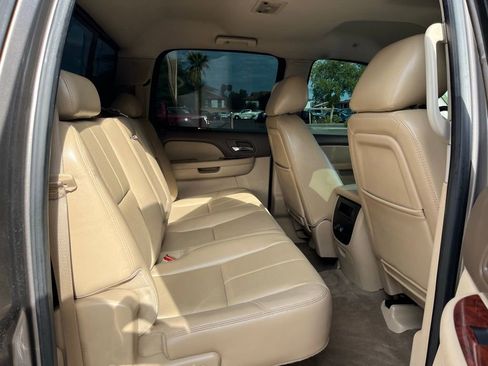 Used 2014 GMC Sierra 2500 SLT w/ SLT Convenience Package image 15