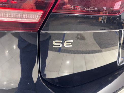 Used 2024 Volkswagen Tiguan SE R-Line image 24