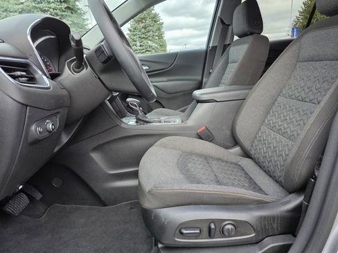Used 2023 Chevrolet Equinox LT image 12