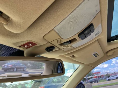 Used 2000 Mercedes-Benz E 320 Sedan image 15