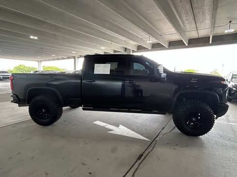 Used 2025 Chevrolet Silverado 2500 LTZ w/ Trail Boss Package AWD/4WD image 4