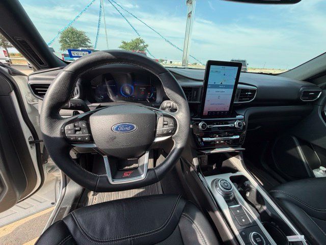 Used 2024 Ford Explorer ST w/ Equipment Group 401A AWD/4WD image 16