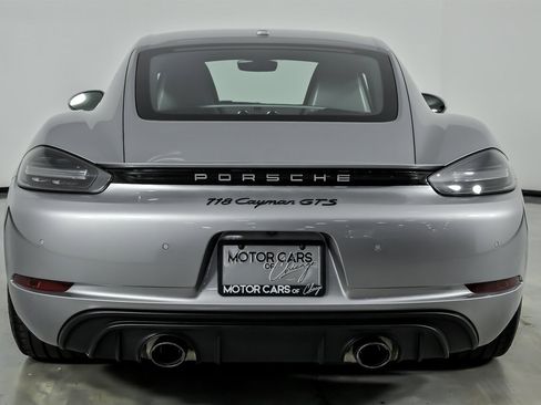 Used 2022 Porsche 718 Cayman GTS image 11