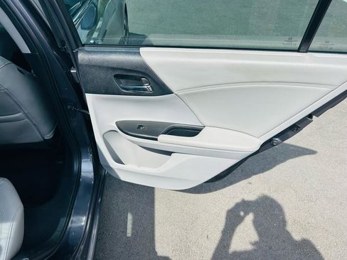 Used 2016 Honda Accord EX-L image 30