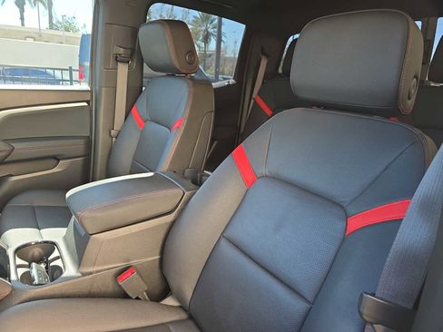 Used 2023 Chevrolet Colorado Z71 w/ Z71 Convenience Package 2 image 14