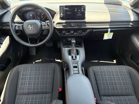 Certified 2026 Honda HR-V Sport image 2
